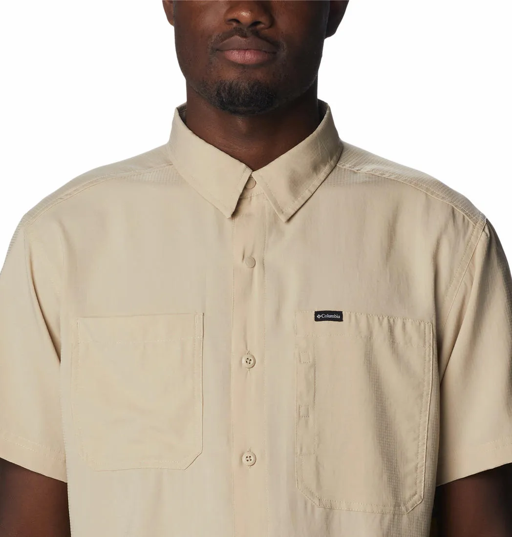 Columbia Men Beige Omni-Shade Silver Ridge Utility Lite Short Sleeve Shirt