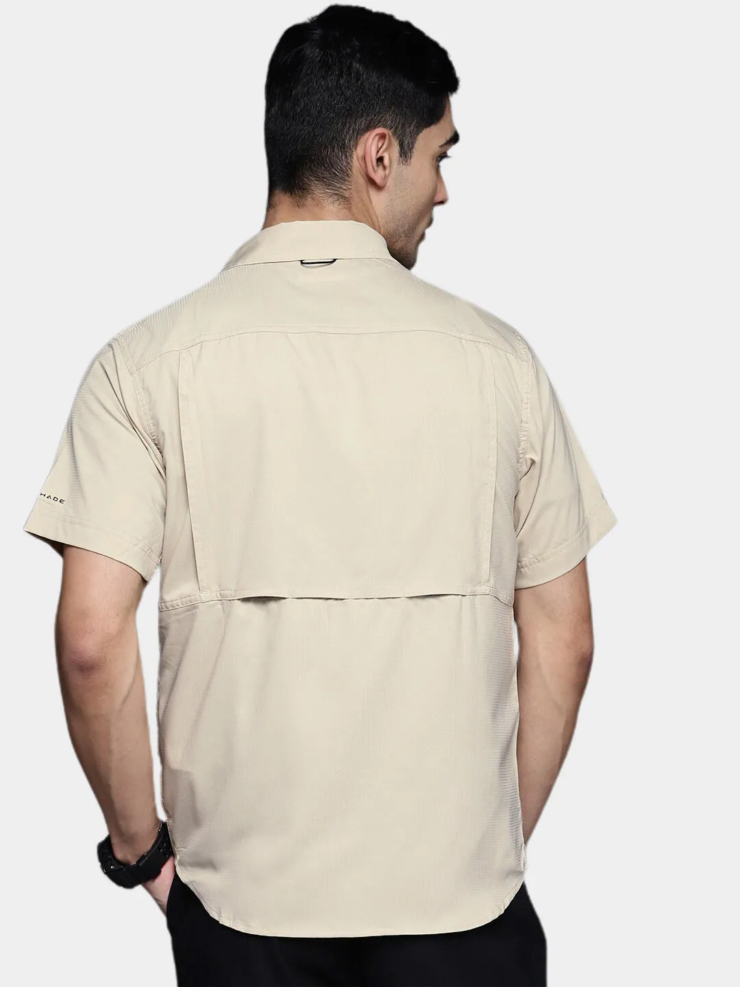 Columbia Men Beige Omni-Shade Silver Ridge Utility Lite Short Sleeve Shirt