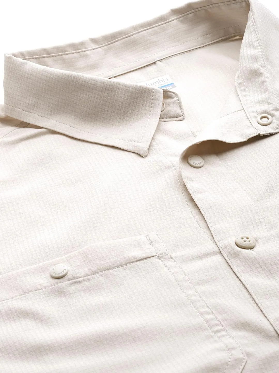 Columbia Men Beige Omni-Shade Silver Ridge Utility Lite Short Sleeve Shirt