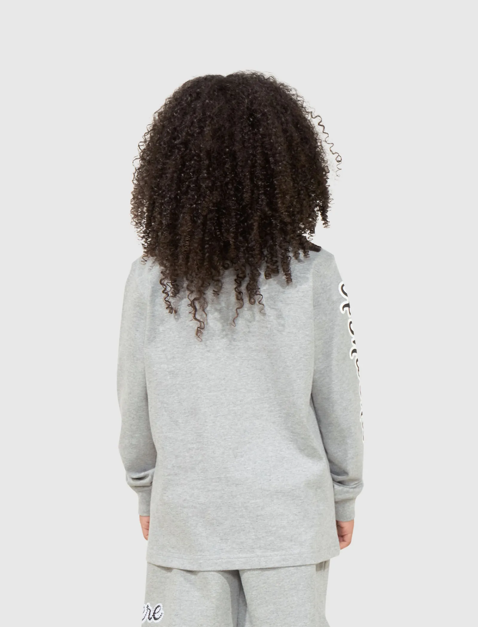 KIDS CURSIVE LOGO LONG SLEEVE