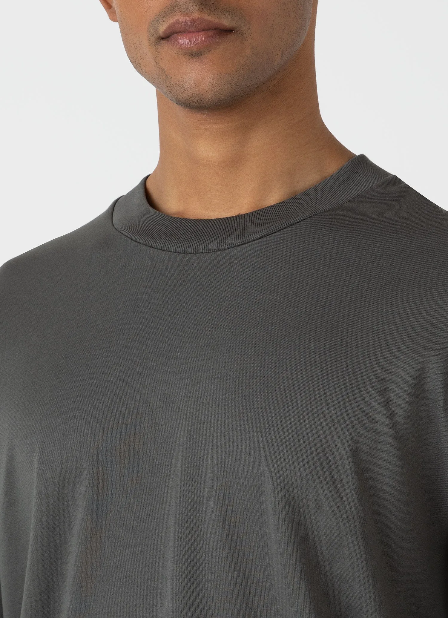 Men's Long Sleeve Heavyweight T-shirt in Drill Green Sunspel