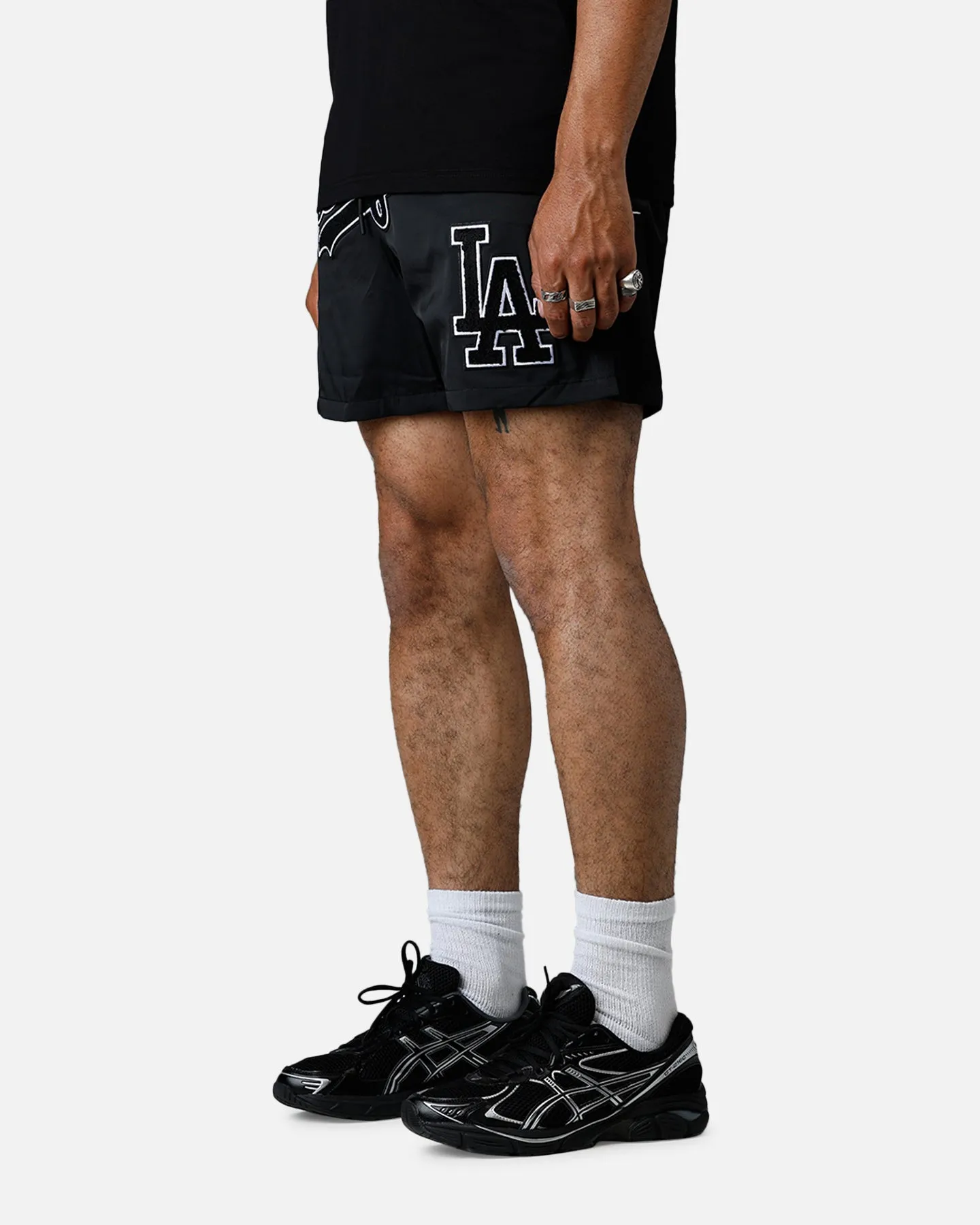 Pro Standard Los Angeles Dodgers Chenille Shorts Black