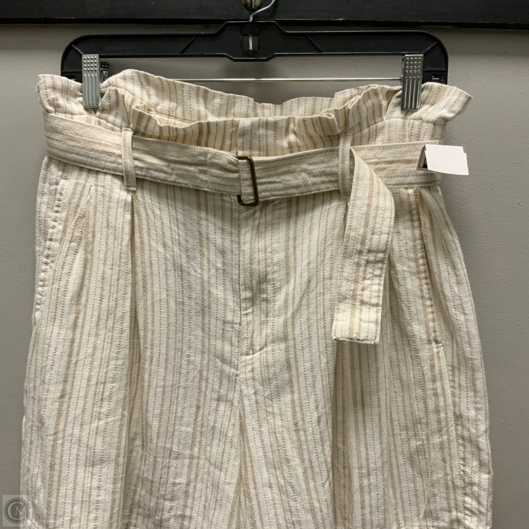 Shorts By Banana Republic In Cream, Size: 6