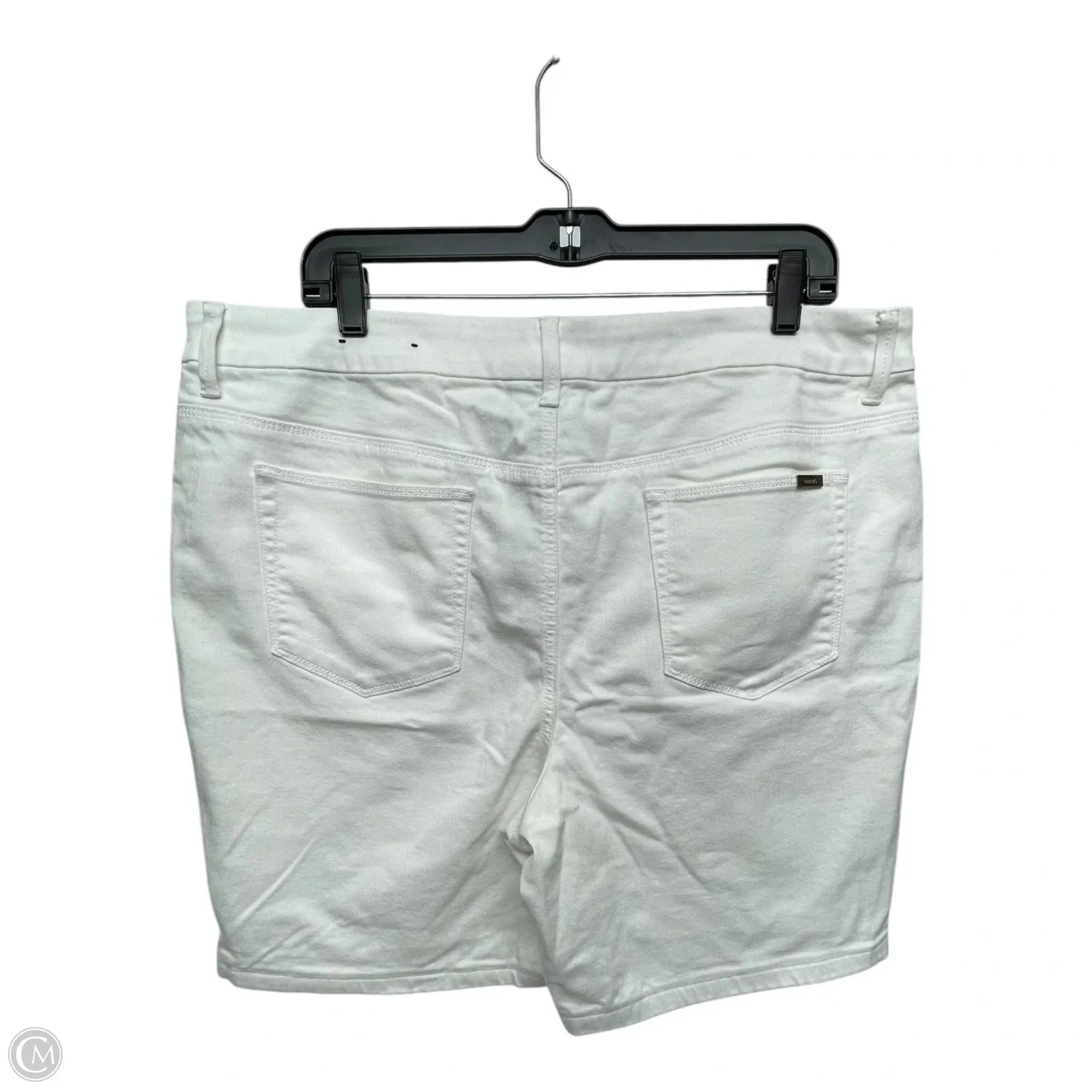 Shorts By Chicos In White, Size: Xl