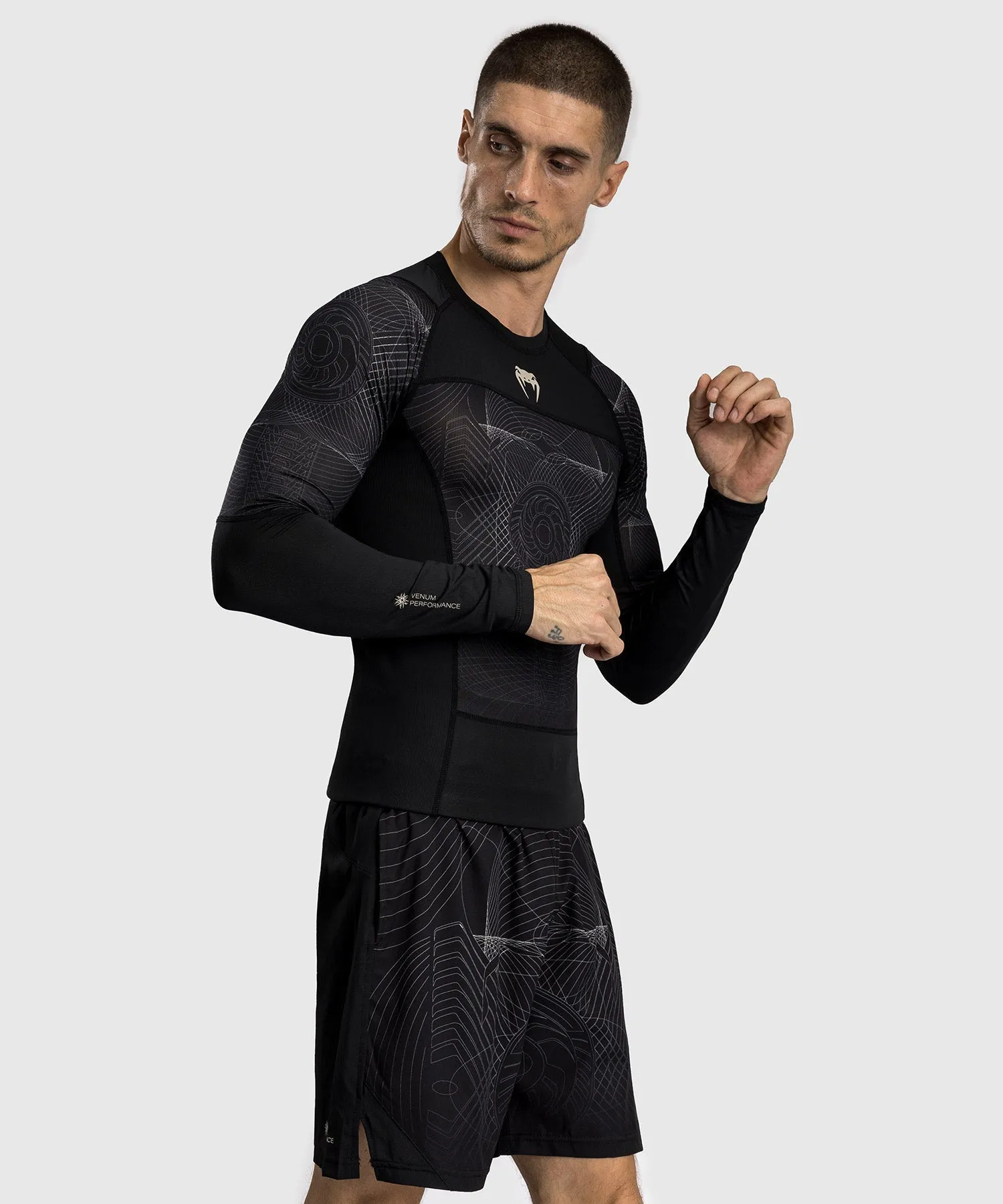 Venum G-Fit Air Men's Long Sleeve Rashguard - Deep Black/Desert Sand